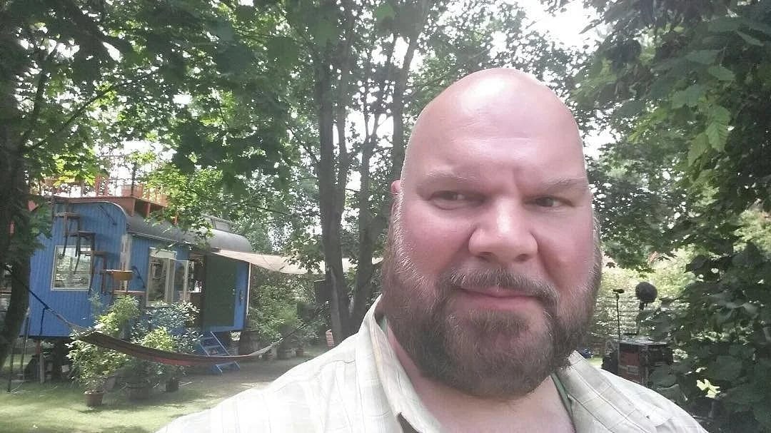 A Thoroughly Gentle Giant