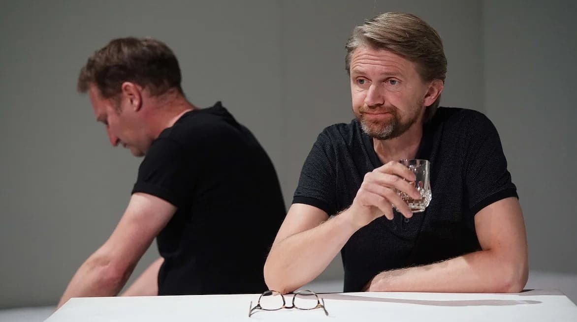 „Betrogen“ von Harold Pinter