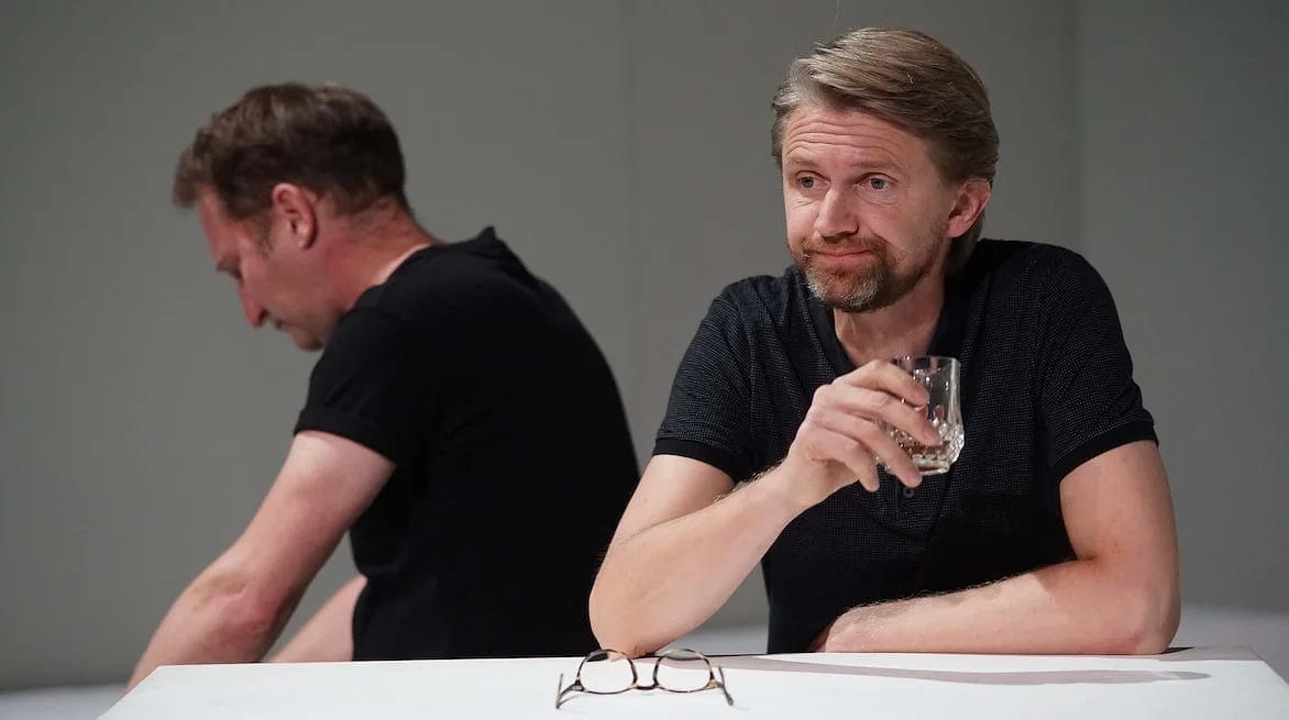 „Betrogen“ von Harold Pinter